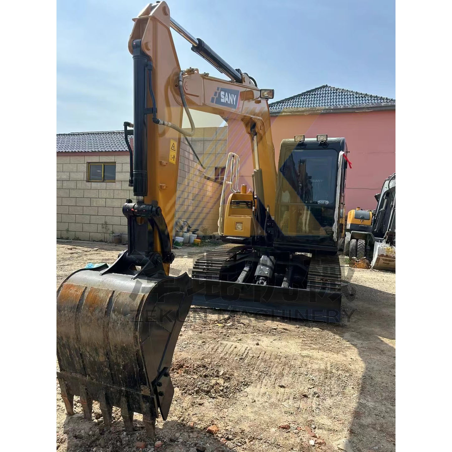 Second Hand Sany 75 C Pro Excavator with Original Hydraulic Cylinder and ISUZU Engine