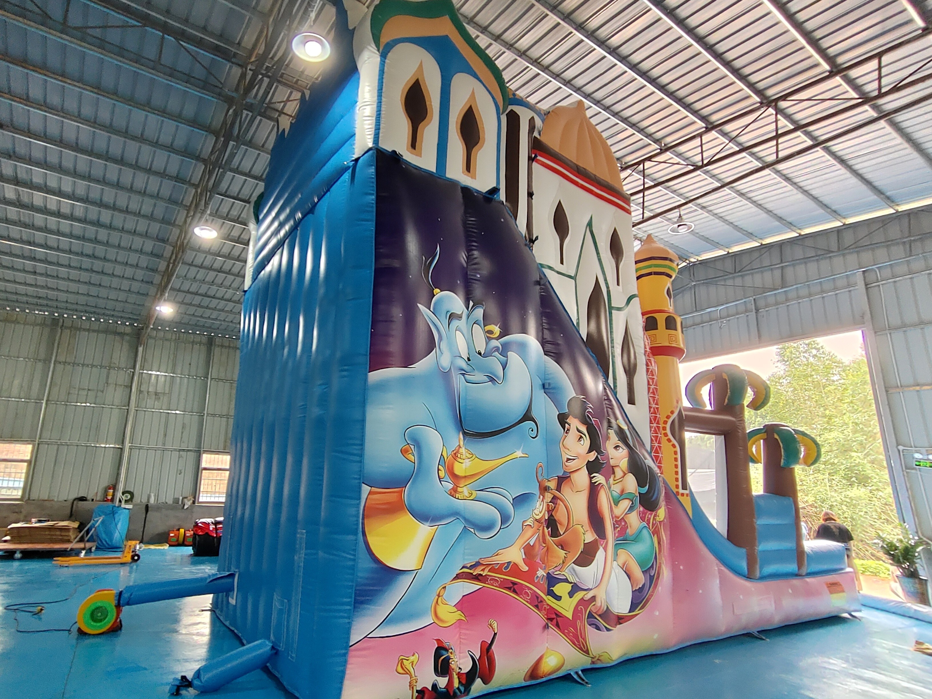 High Quality Outdoor Digital Printing Inflatable Slide Princess Lamp Of Aladdin Cartoon Inflatable Castle For Kids