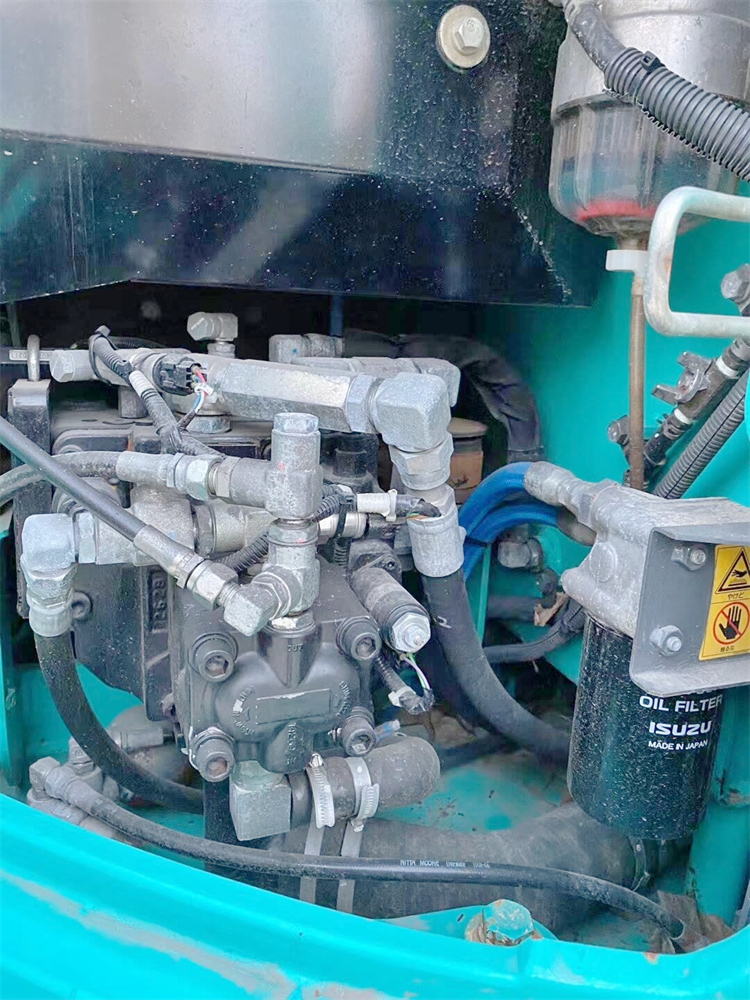 1989 Working Hours Original Hydraulic Pump 7 Ton Kobelco SK75 Excavator in Shanghai