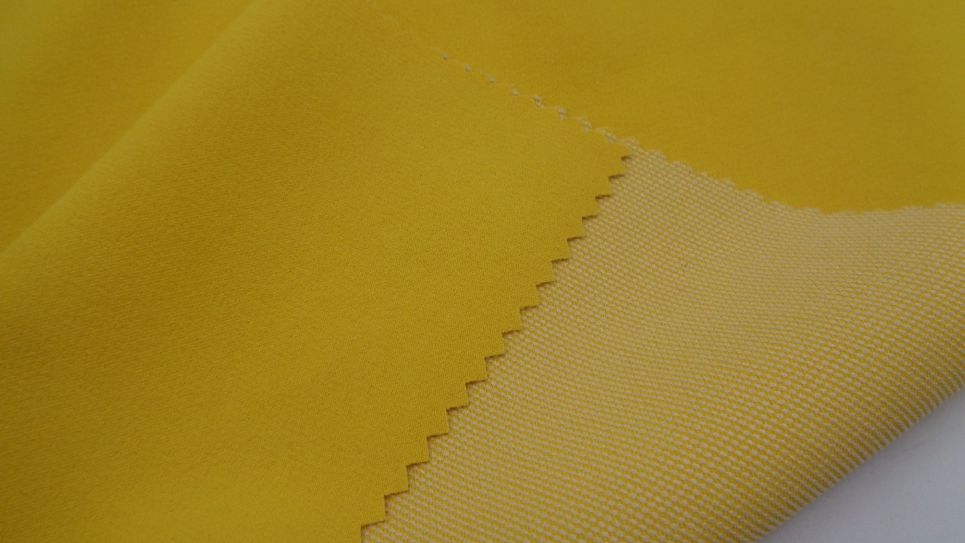 50% Nylon 50% Polyester Sports Clothing Material 150Cm Breathable