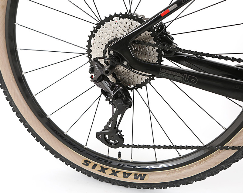 SRAM GX 12Speed Groupset Carbon Fiber Mountain Bike , 27.5 Mountain Bike For Adult