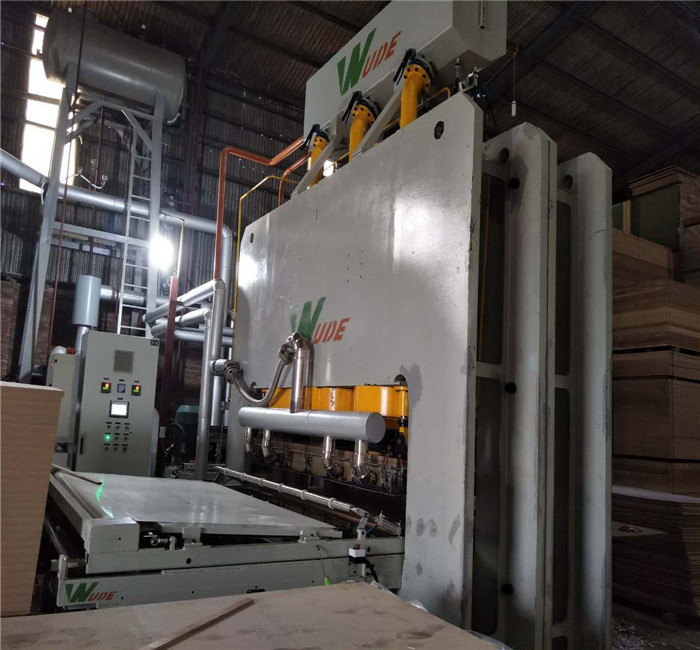 Thin MDF / HDF / Particle Board Lamination Machine Stable Working Performance