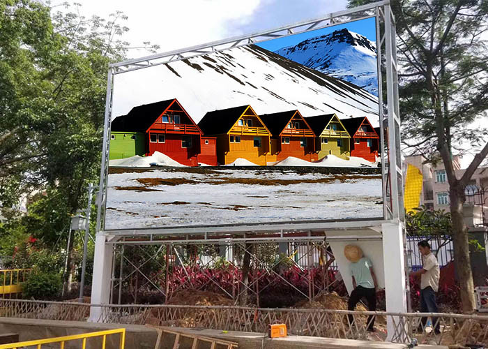 Custom Size Outdoor LED Displays 162x162 dots for advertising