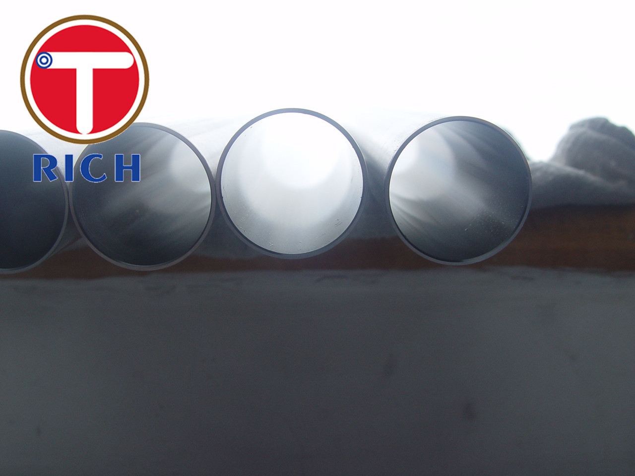 Carbon Seamless Precision Steel Tube Bright Annealing Surface For Motorcycle Shock Absorber