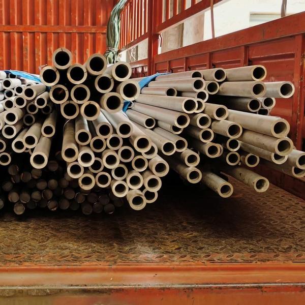 Seamless & Welded Stainless Steel Pipe Bright Finishing / Pickling Solid