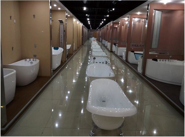 luxury free standing bathtub good design