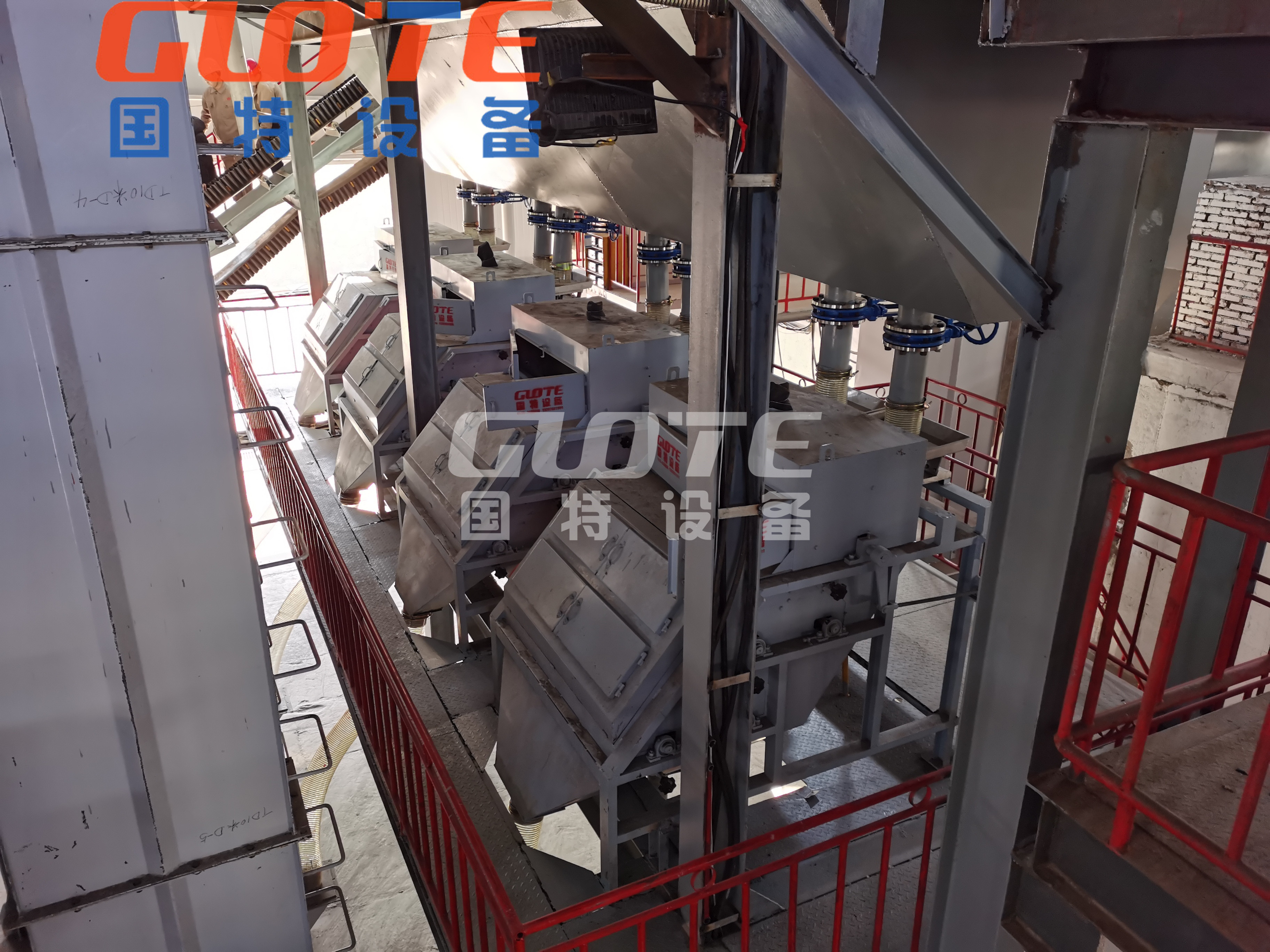 2023 Sand Making Plant GZP Vertical Impact Crusher with Advanced Carbon Steel Material
