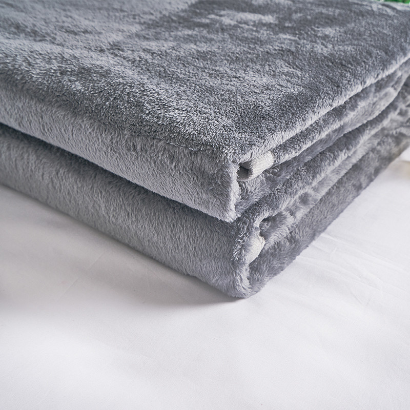 Solid Color Hotel Bed Blanket Fleece Flannel Coverlet Soft 100% Polyester