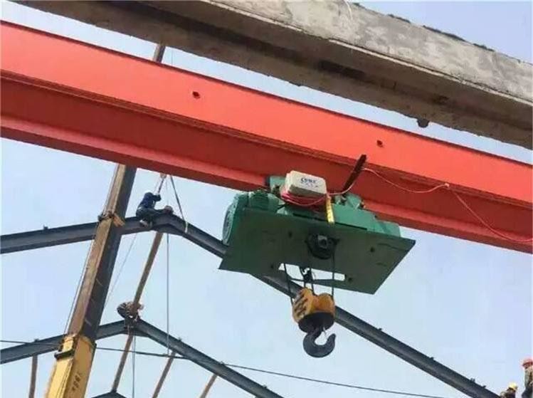 YLD metallurgical casting crane, 3T ladle melting truck, steel casting plant crane, liquid steel lifting crane and singl