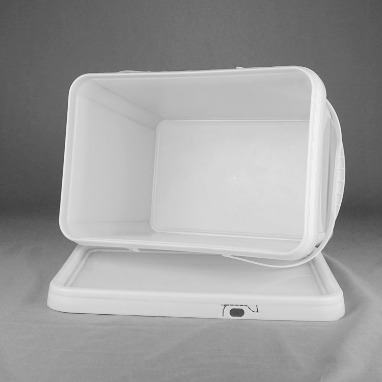 White PP 20L 5 Gallon Square Plastic Buckets With Seal Lid
