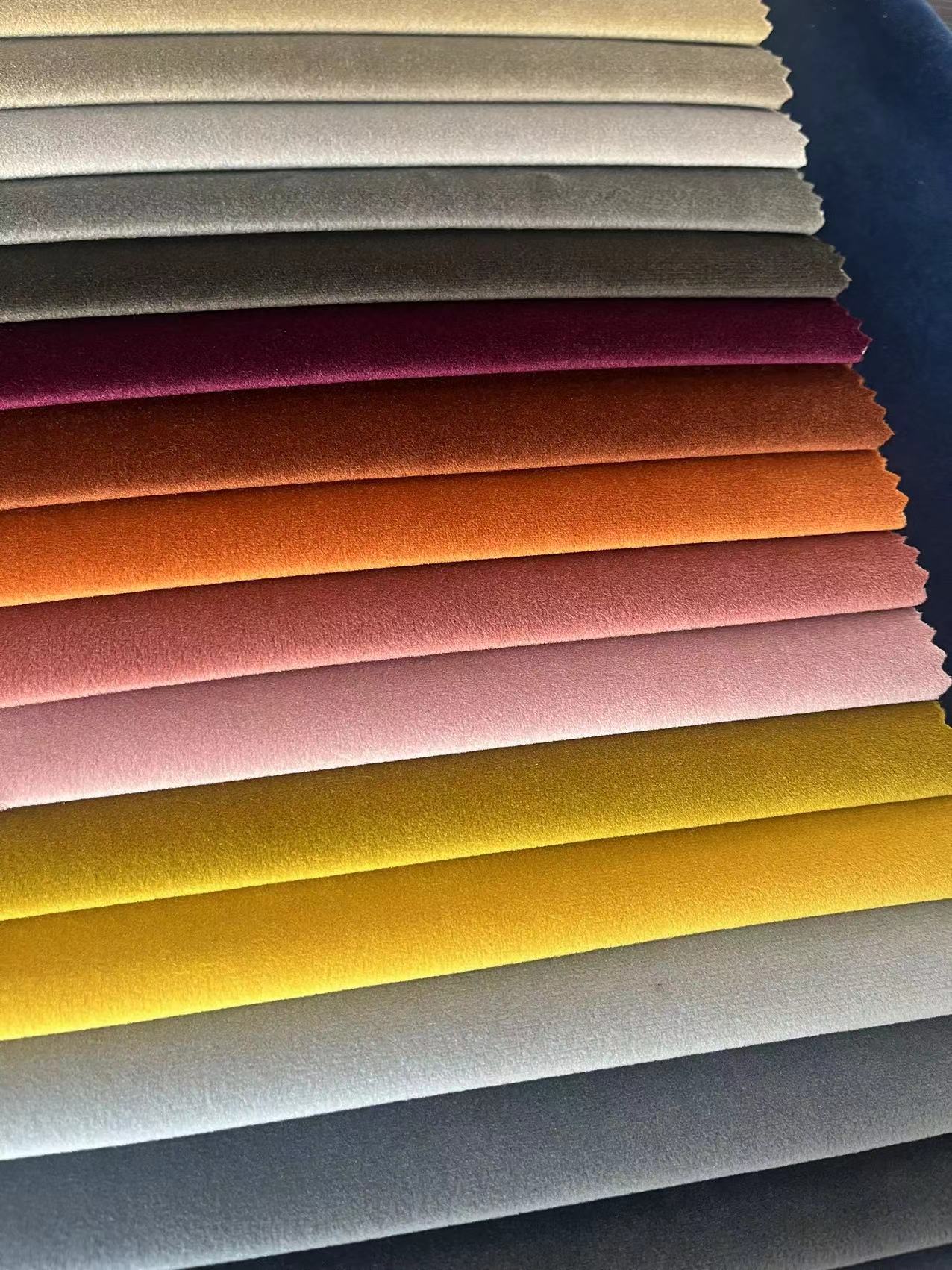 Water Resistant 400gsm Luxury Velvet Curtain Fabric Luxury Upholstery Fabric