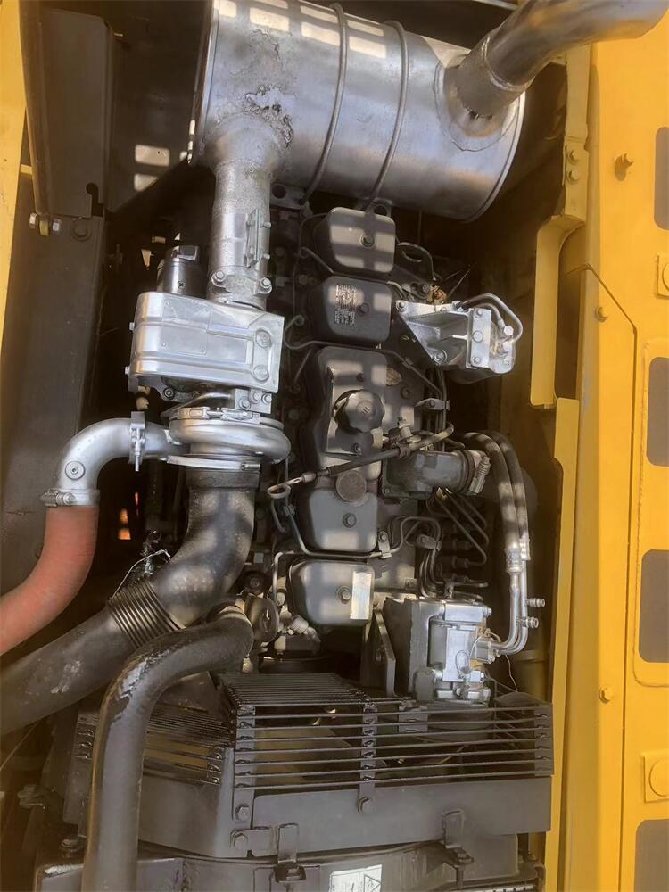 Multifunctional 2022 Komatsu PC200 20Ton Excavator with 681 Working Hours