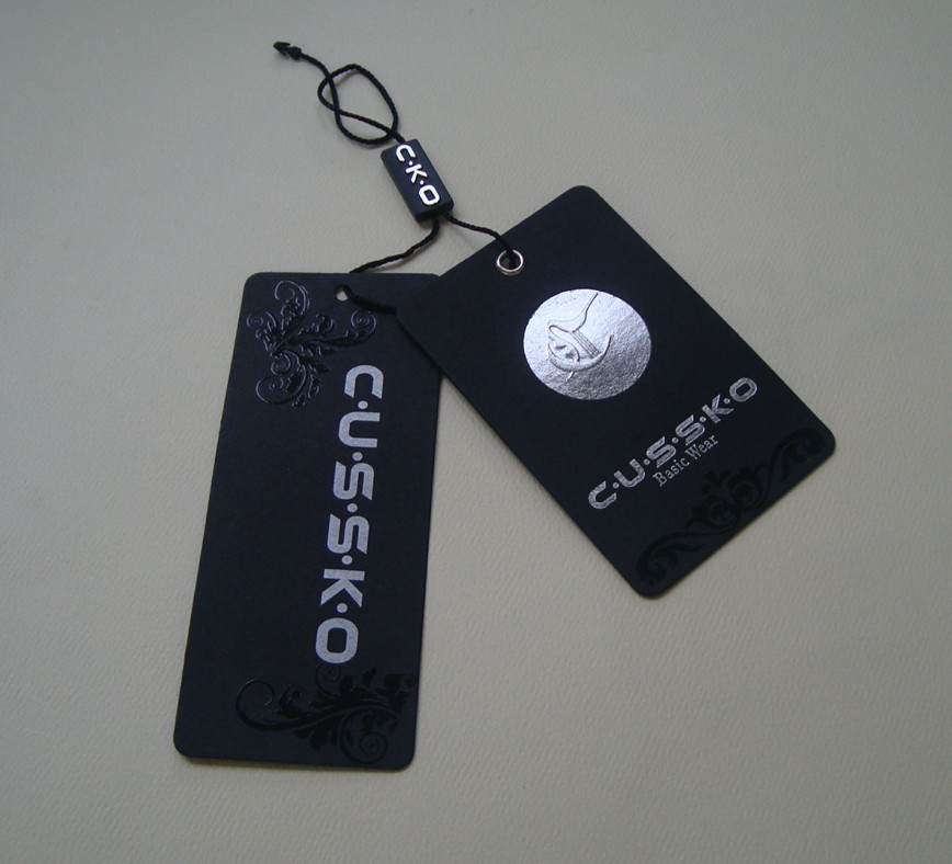 Printed Paper Hang Tags For Clothing Line Plastic Seal Tag UV Coating Silver Foil Logo