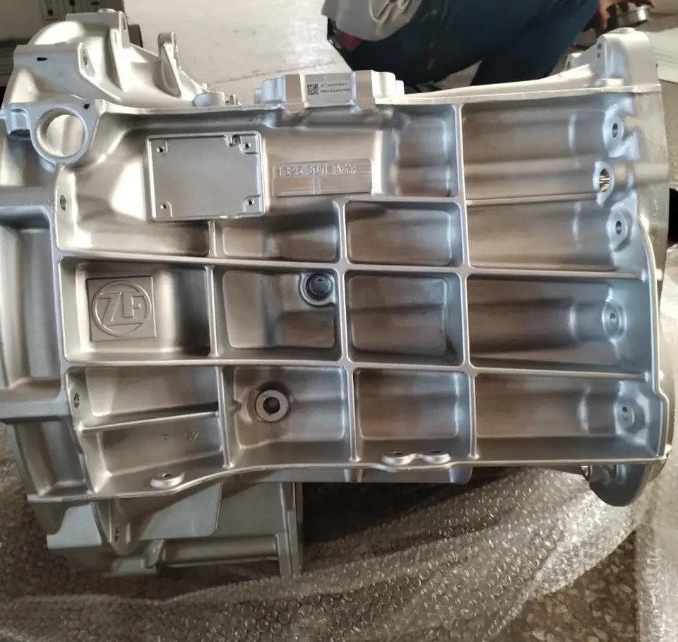 Heavy Truck Gearbox Clutch Housing for Truck Transmission Sinotruk SITRAK Foton Auman ZF Auto Transmission 1325.201.025