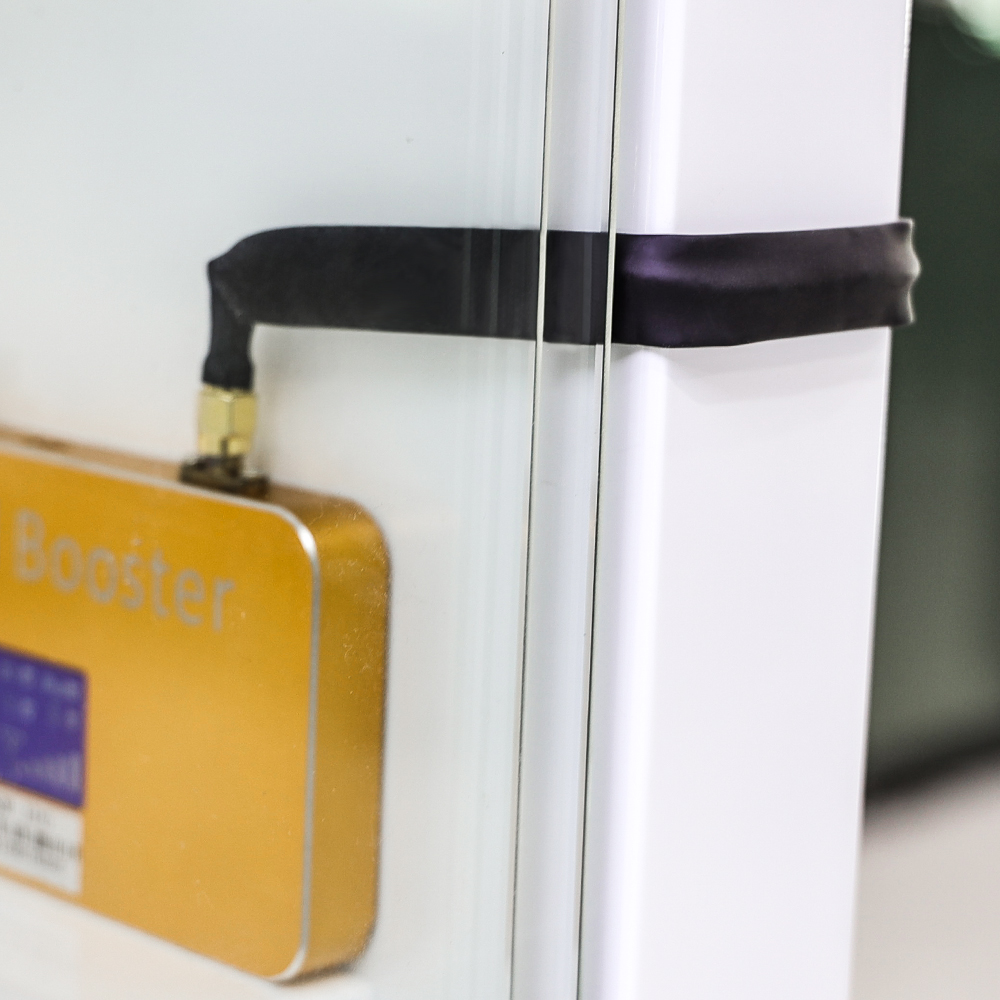 Helium Antenna Extension Window Door Feed Through Window for Lora Communication Cable