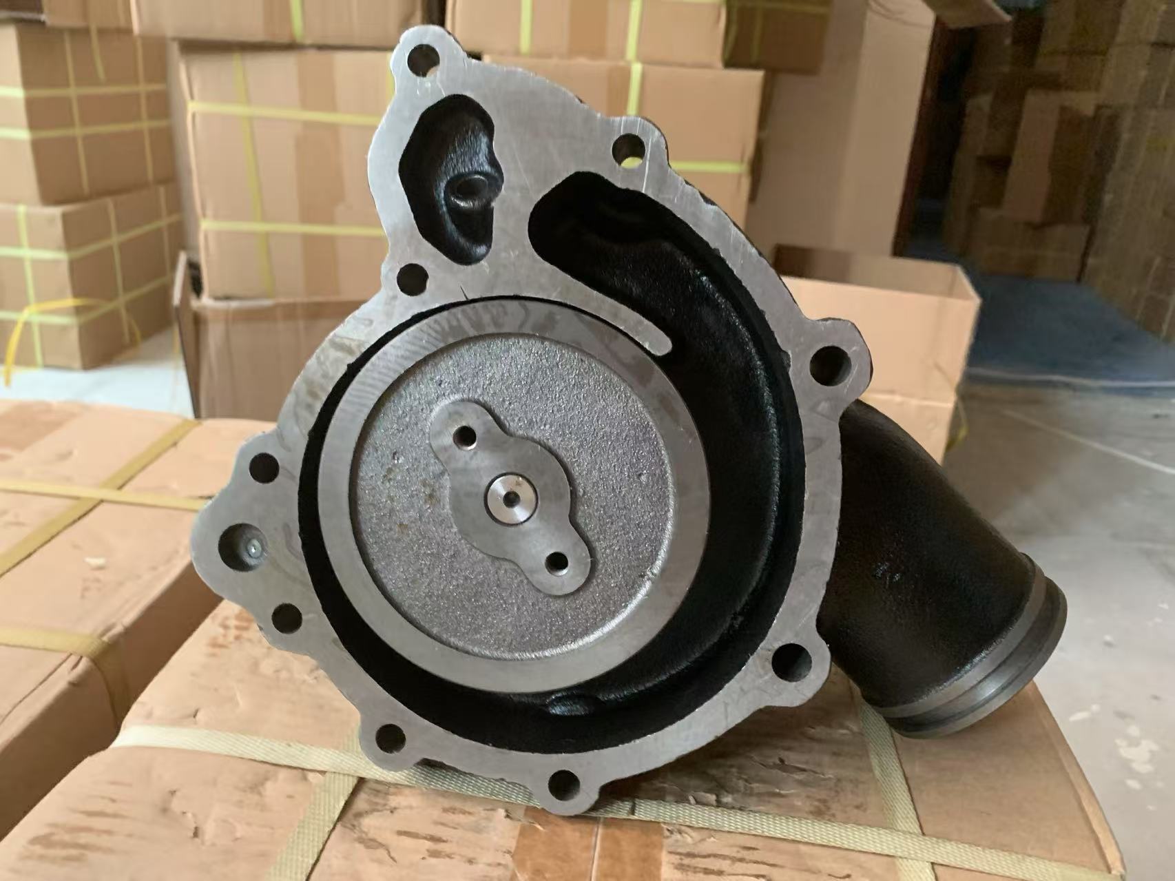 6SD1 Isuzu Water Pump 1-13650002-3 1-13650-008-1 1-13610-676-1 Hitachi Excavator EX300-5 Isuzu 6SD1 6SD1T 6SD1-T