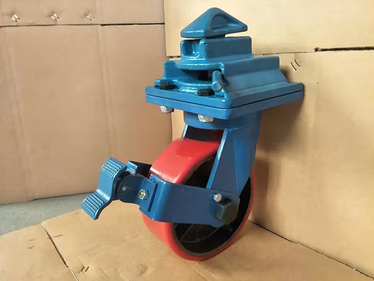 Sturdy and Durable Heavy Duty Molded Rubber Tire Casters for Moving Shipping Container H x L 550 X 500MM