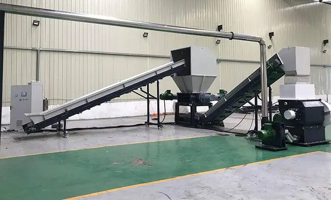 Water Scrap PET Bottle Crushing Plant Waste Plastic Recycling Machine