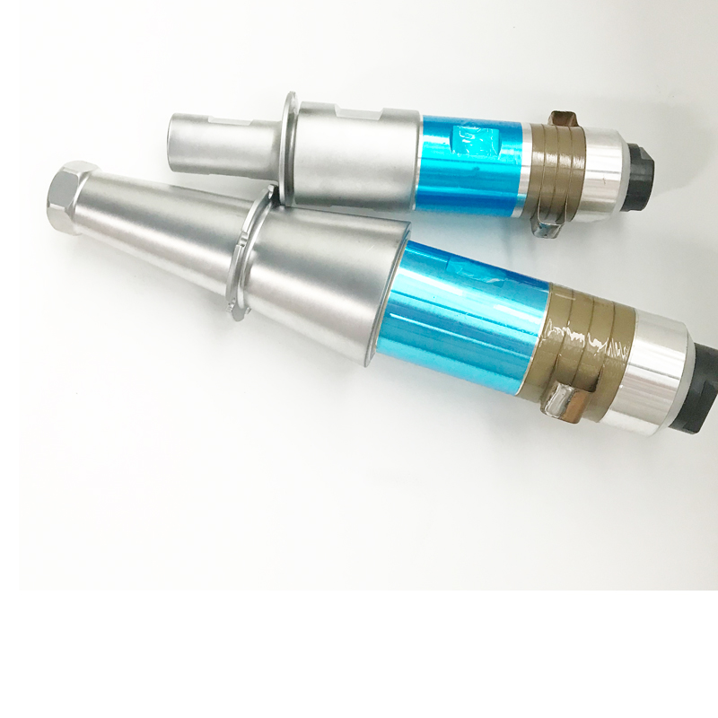 Heat Resistance Ultrasonic Welding Transducer 2000W For ultrasonic Sewing Cutting 20khz/15khz