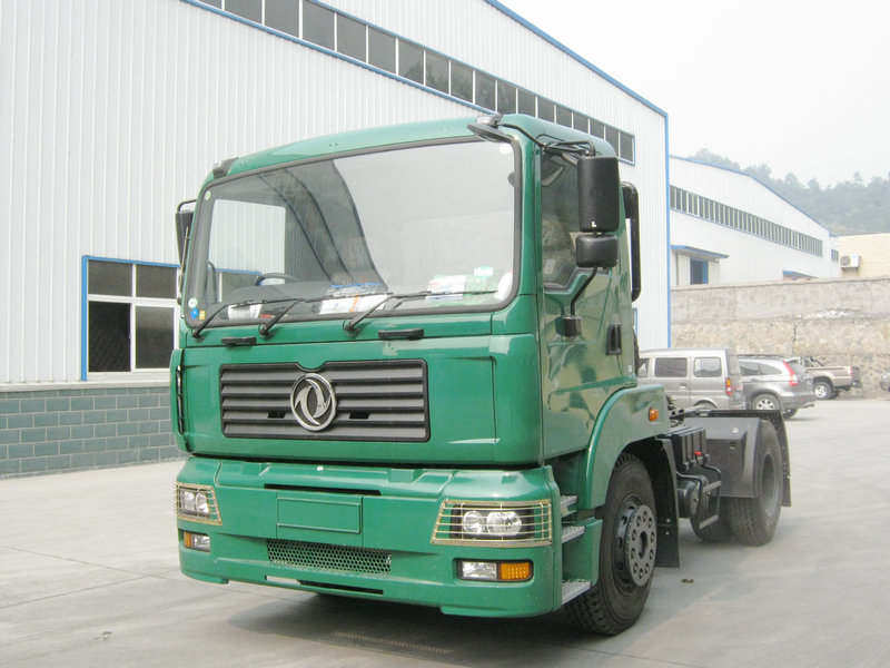 Euro3 Cummins 190HP Dongfeng RHD Camions EQ4126G 4x2 Tractor Truck