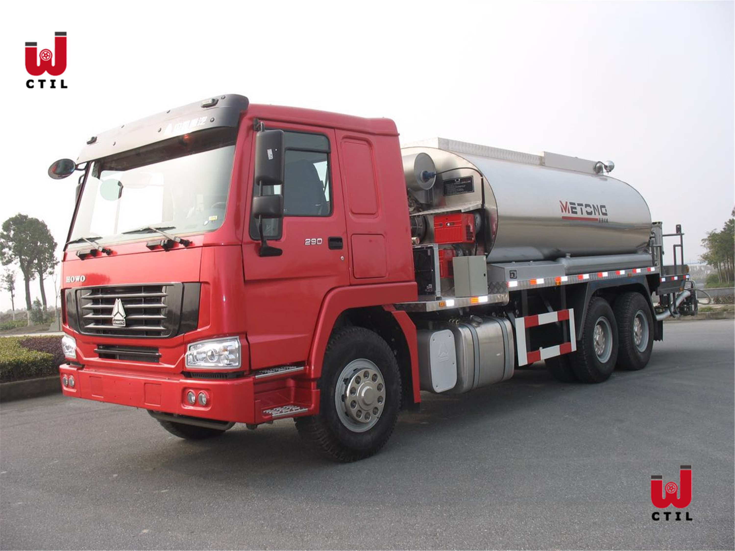 Sinotruk 6x4 Heating Asphalt Tack Truck 20t Bitumen Distributor Truck
