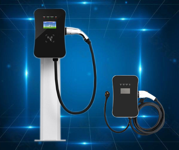 J1772 Wallbox Level 2 Smart Charger 1-3 Phase 7kw With Electric Car