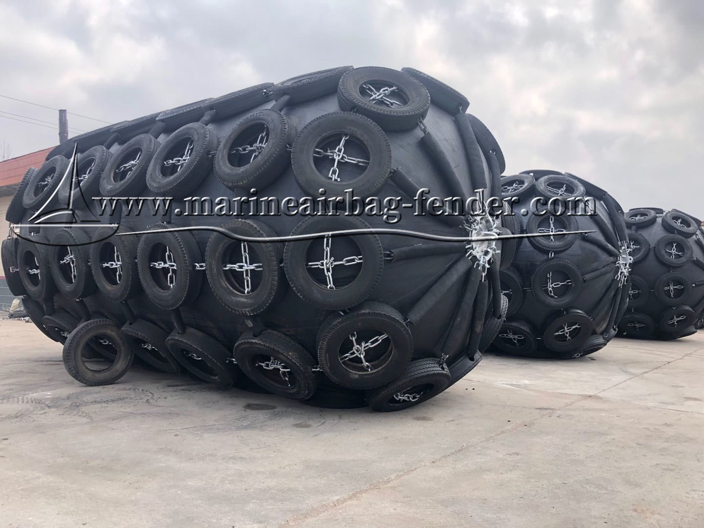 Dock Ship Pneumatic Rubber Fender Durable Aging Resistant For Dock Protection