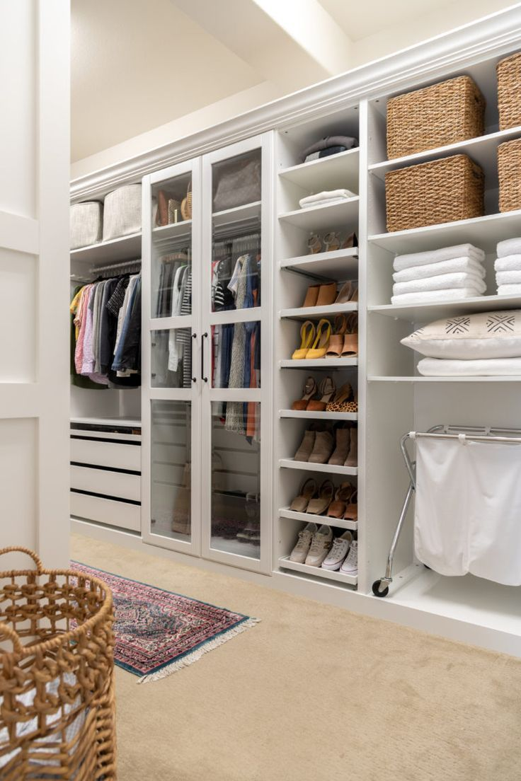 Design Modern Style Convertible Bedroom Wardrobes for Walk-in Wardrobe Functionality