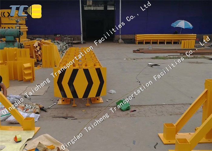 Traffic Safety Crash Cushion Anti Collision Steel Barrier for Sale Crash Cushion Attenuator