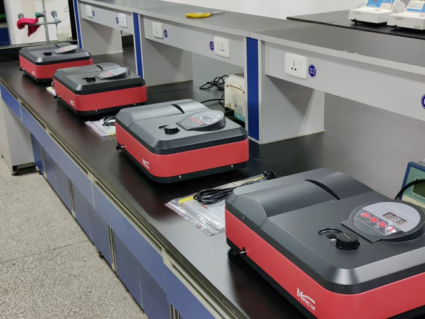 UV Macylab Visible Matter Dual Beam Spectrophotometer Manganese