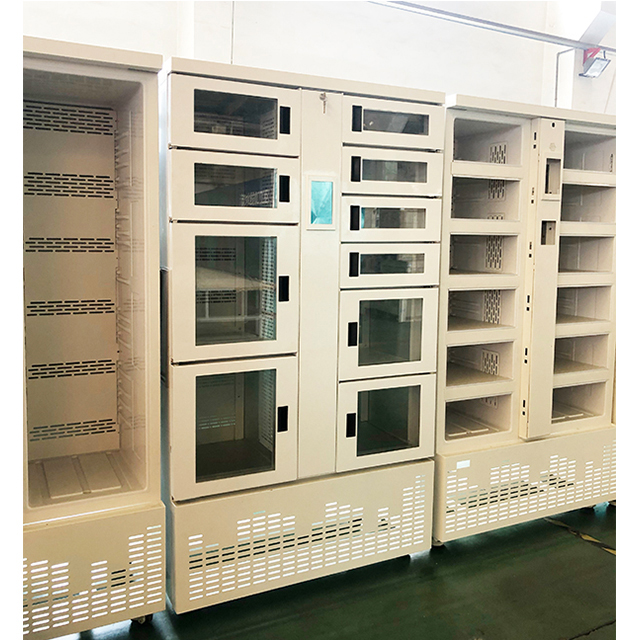 Automatic Cooling Vending Locker Cabinets Refrigerated Cupcake Fruits 24 Hours With Remote