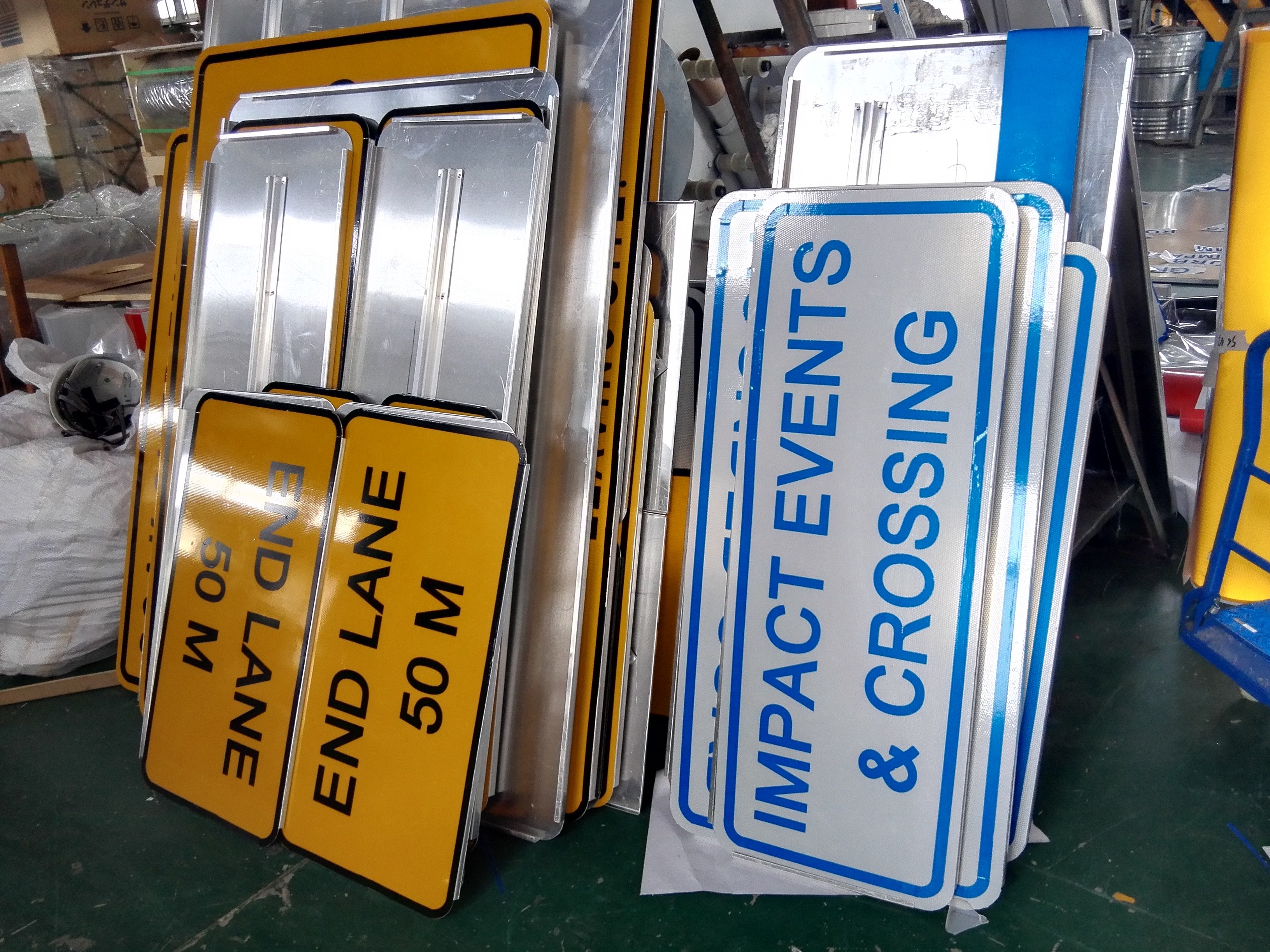 HIP PMMA Grade Prismatic Reflective Vinyl Sheeting Printable Retro For High-Away Safety Signs