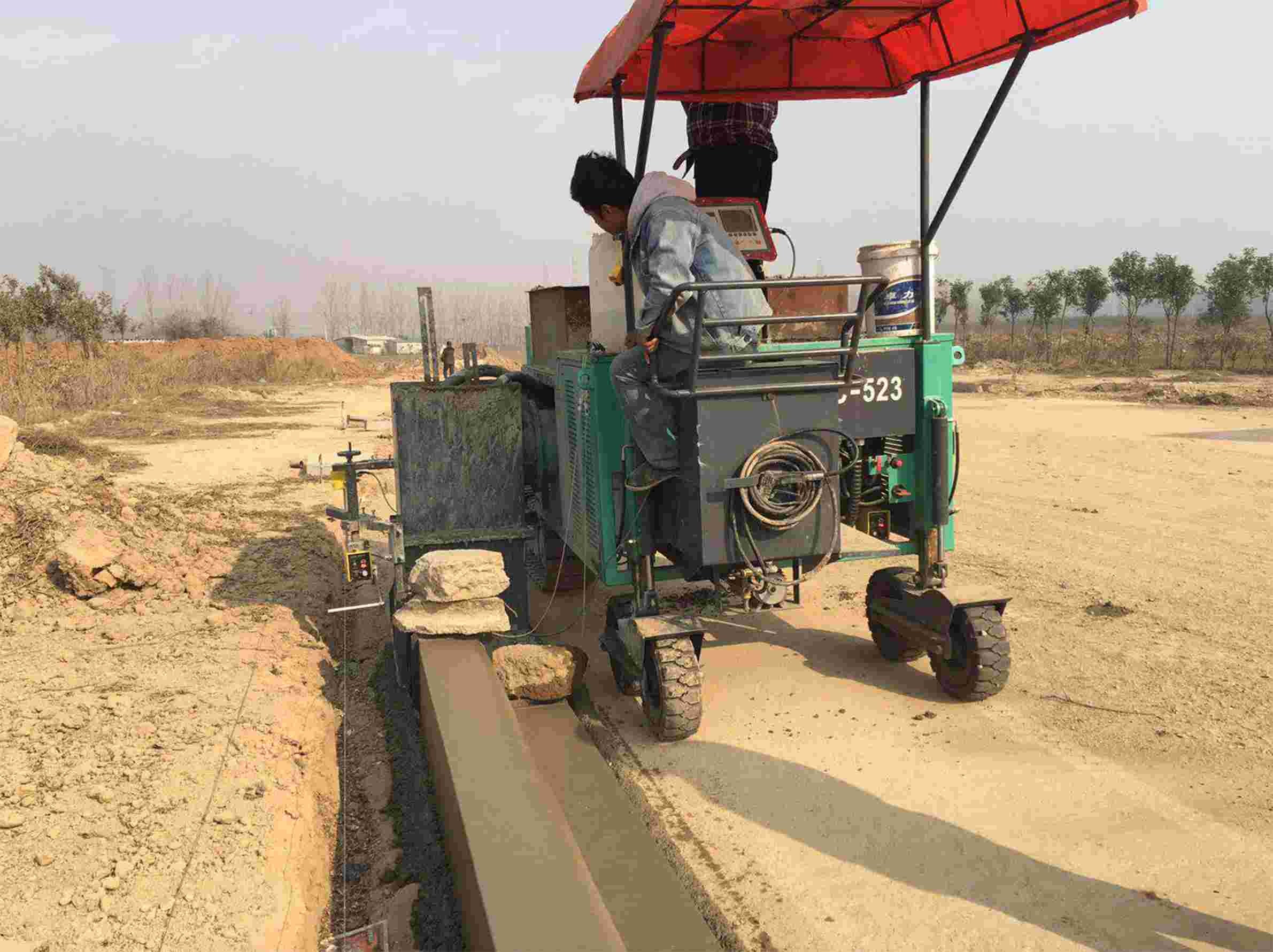 0-125cm Small Slip Form Paver Compact Slipform Paver For Ditch Building