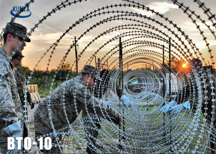 2.8mm 500mm Diamond Razor Wire Fence Barbed Coil Fencing