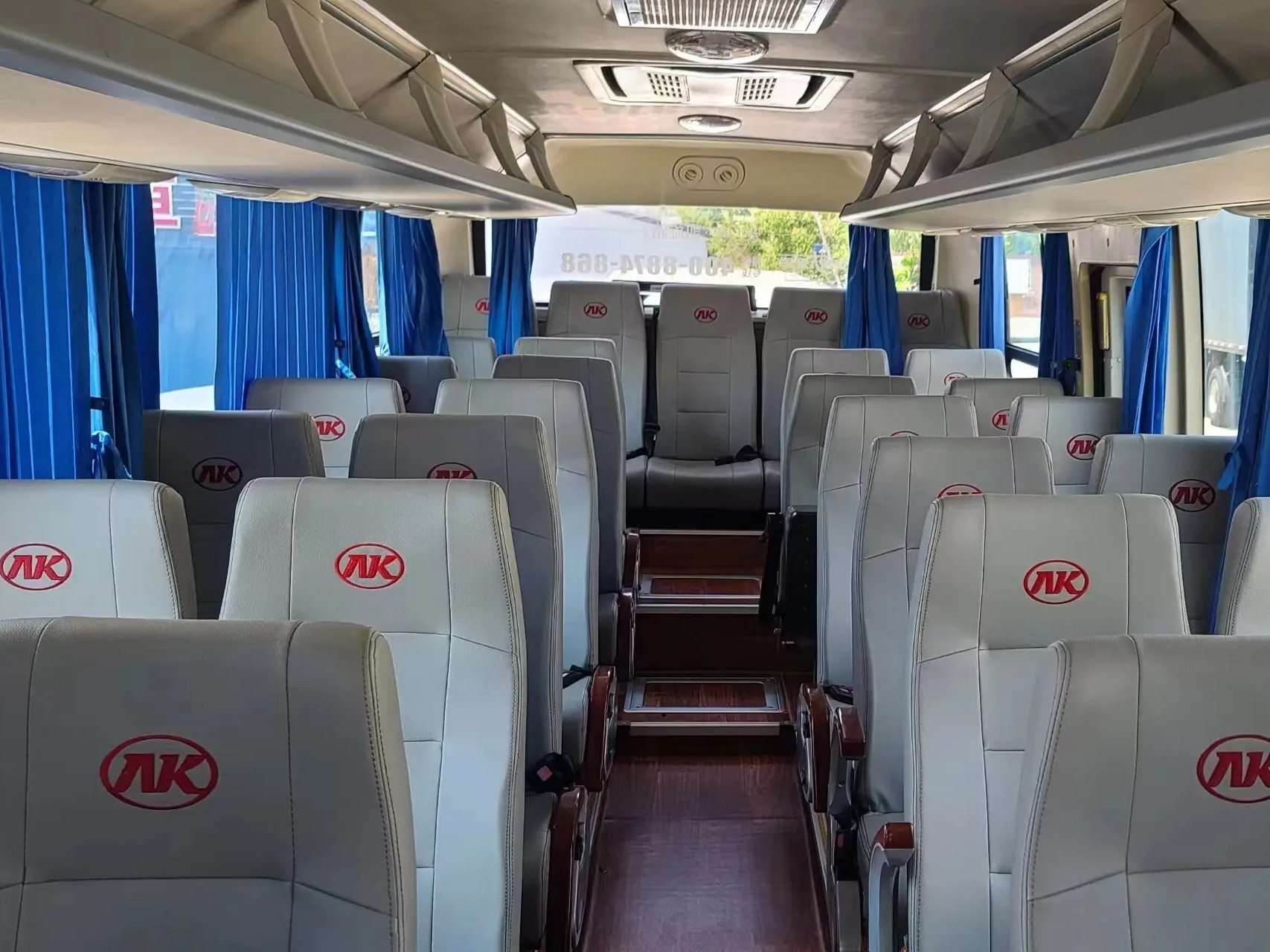 Used Diesel Buses 2015 Year EURO IV Emission Standard 35 Seats Sealing Window Champagne Color Ankai Bus HFF6859