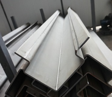 6mm Thickness lSO Dry Cargo Shipping Container Parts and Accessories Front Corner Post with Zinc Shop Primer Painting