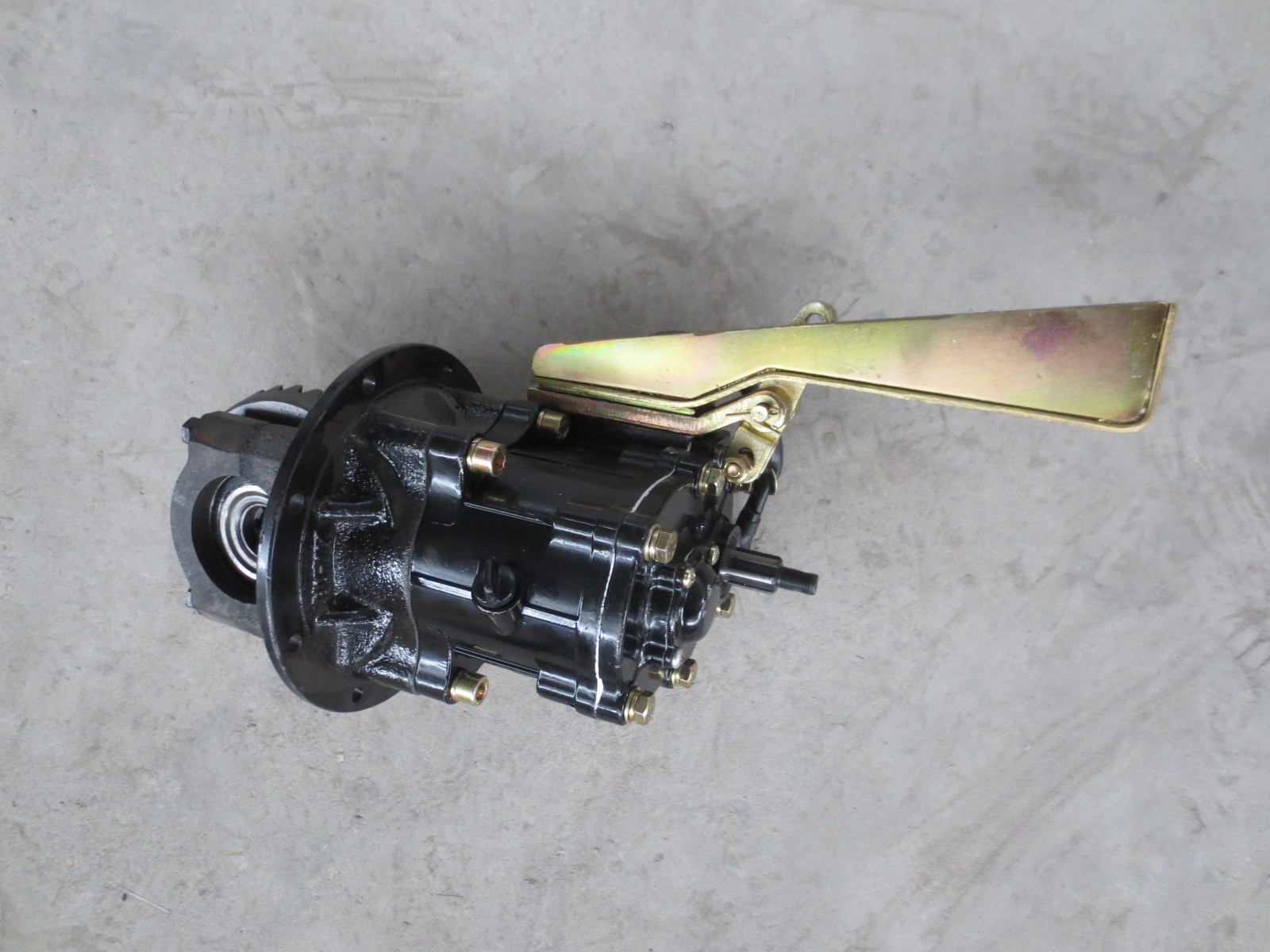 High Efficiency Auto Rickshaw Gearbox For Zongshen / Dayun Tricycle Rear Axle
