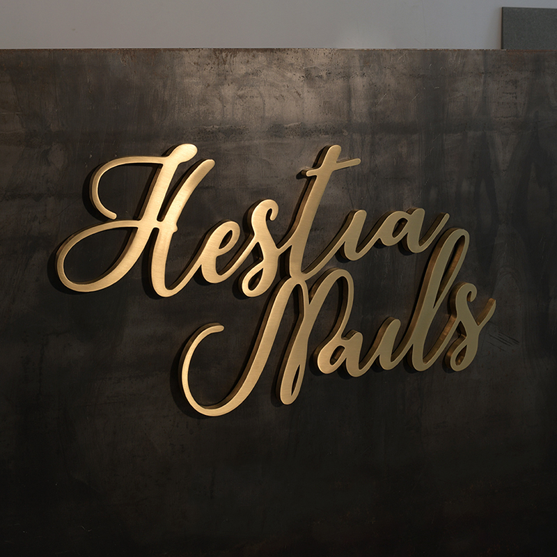 Anti-Rust Metal Letter Logo with 50000 Hours Working Lifetime and Custom Color Design