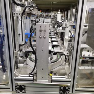  Fully Automated Lotion Pump and Trigger Sprayer Assembly Machine with 0.5m³/min Air Consumption and 4L Silicone Oil Storage Manufactures