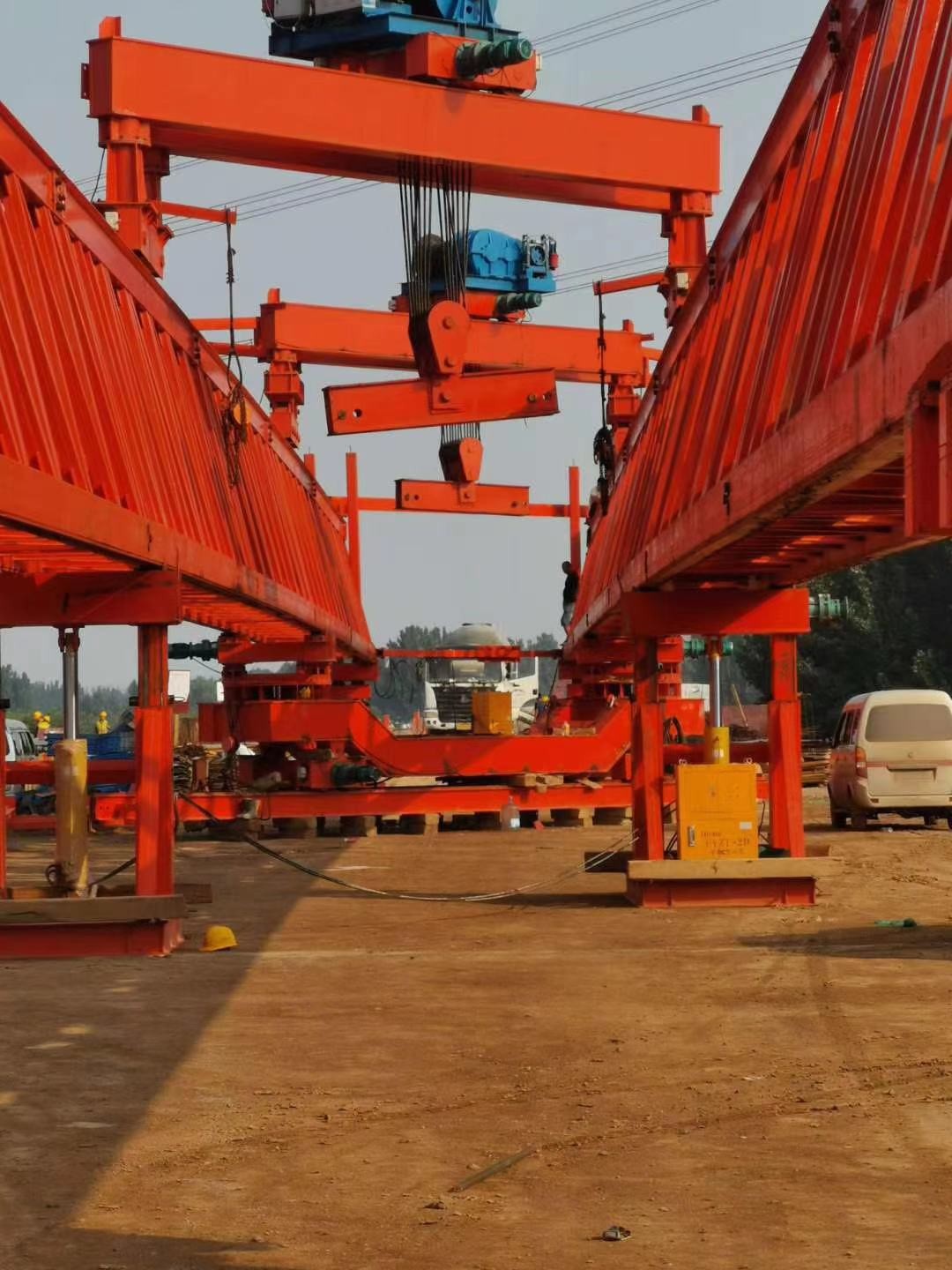 China Henan highway bridge paving and erecting machine, double beam 160t truss bridge erecting machine, construction gan