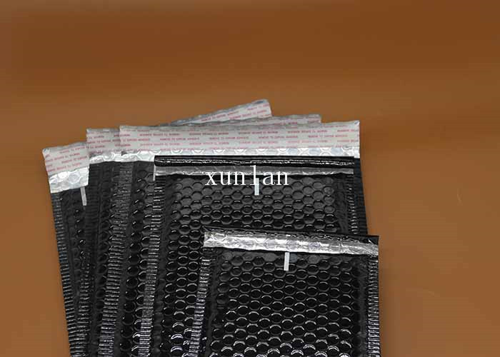 Black Heat Sealed Padded Mailing Envelopes With Bubble Wrap Inside For Lens