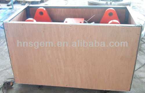 Self Cleaning Magnet Separator