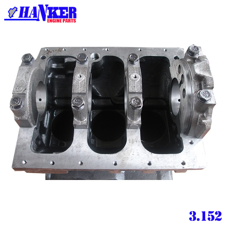 3.152 Perkins Cylinder Block In Engine , Cast Iron Cylinder Block