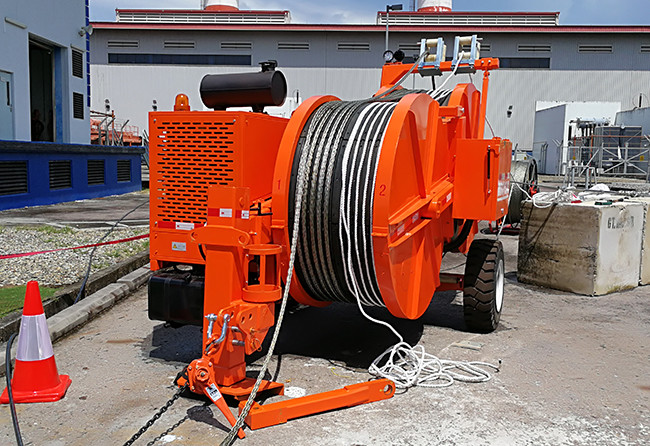 TY2x40 Overhead Line Stringing Equipment Diesel Tensioner Long Life Time Cummins Engine