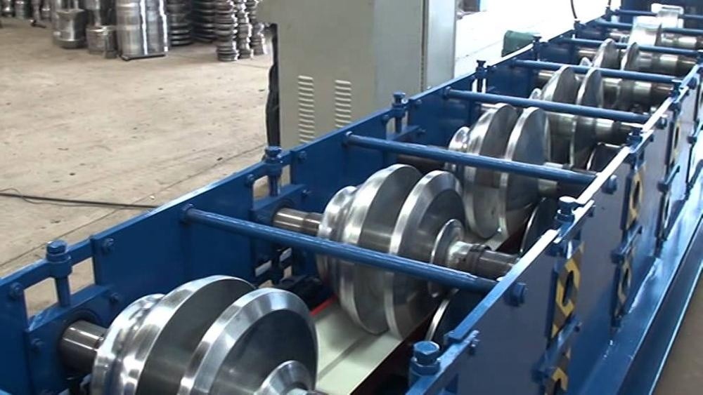 Colored Steel Rain Gutter Roll Forming Machine PPGI GI Coil Thickness 0.3-0.8mm
