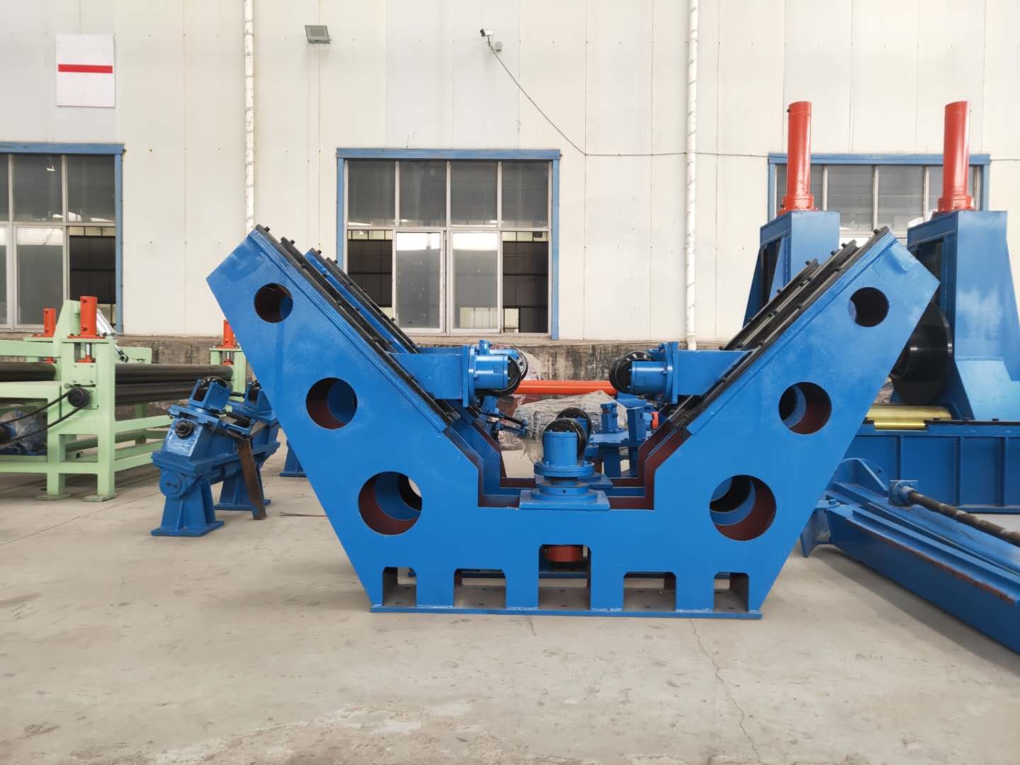 Advanced Carbon Steel Spiral Welded SSAW Pipe Making Mill production line