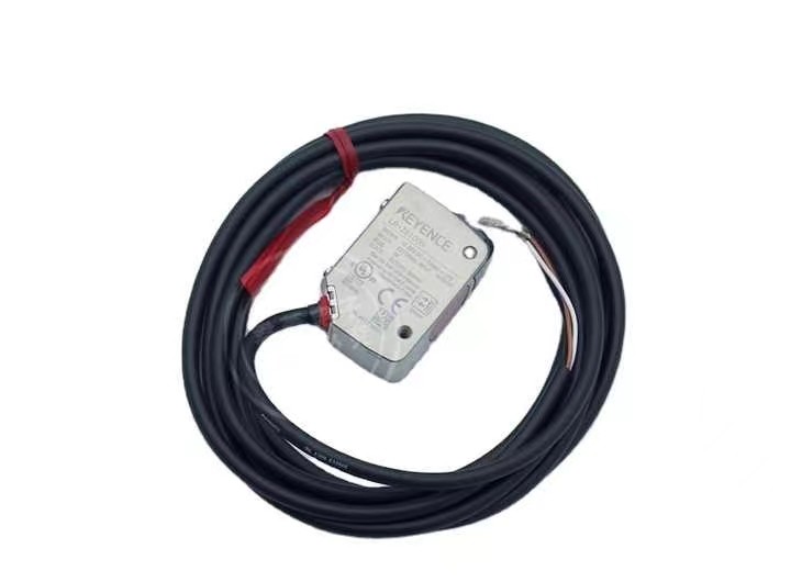 KEYENCE LR-ZB100N Rectangular w/ cable Type, 100 mm