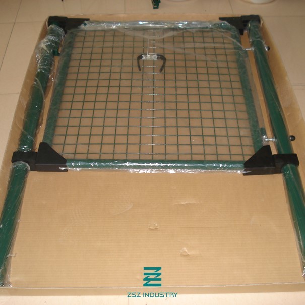 Easily Assembled 200x50x4.0mm Wire Mesh Security Gate For Recreational Places