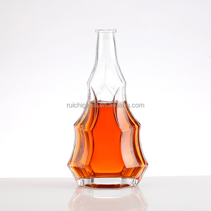 Hot Stamping Thick Bottom Flat Whisky Glass Bottles with Customizable Sealing Type