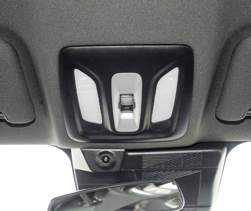 Changan UNI-T 2022 2.0T 233HP Noble Model 8AT 5 Seats SUV With 20" Wheel Hub